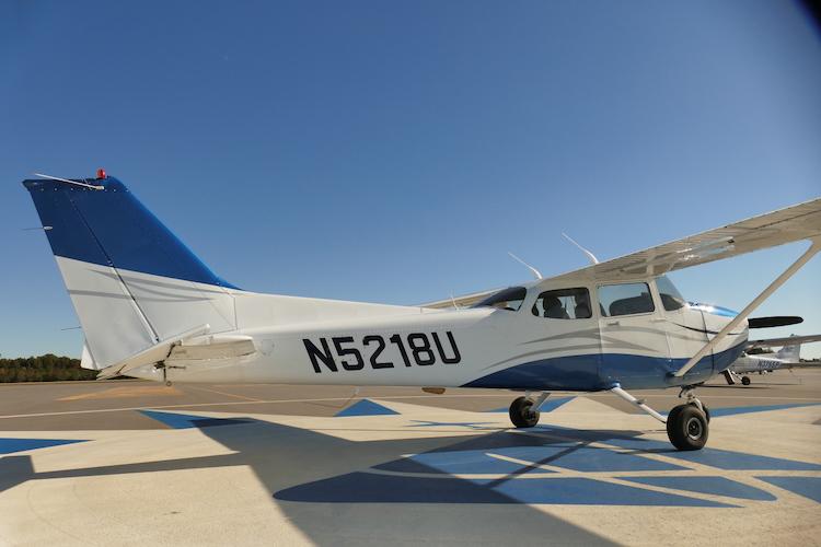 2002 Cessna 172SP Skyhawk Photo 5