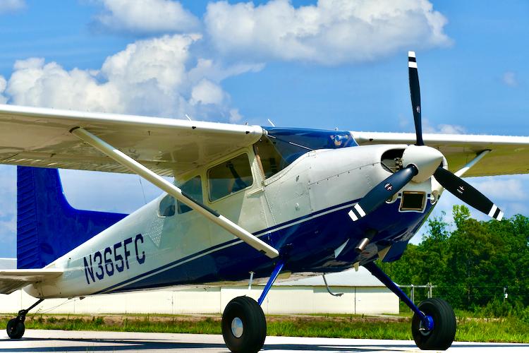 1973 Cessna A185F Skywagon Photo 2