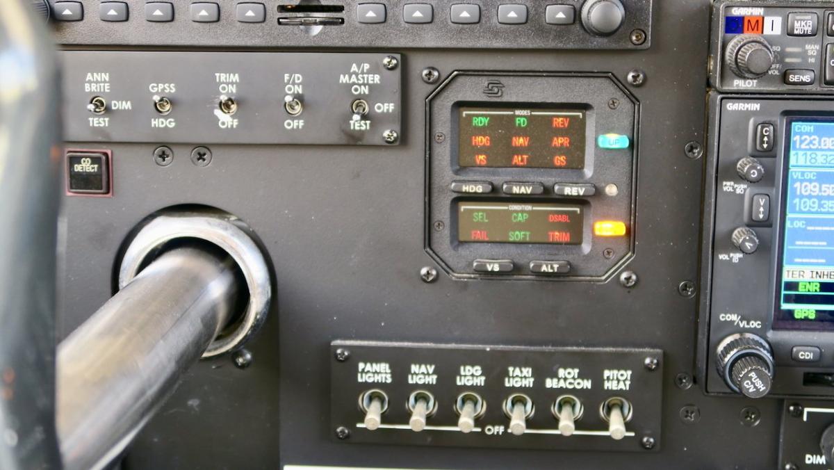 1961 Piper PA-23 Apache Geronimo with 200 hp IO-360-C1C Engines Photo 5