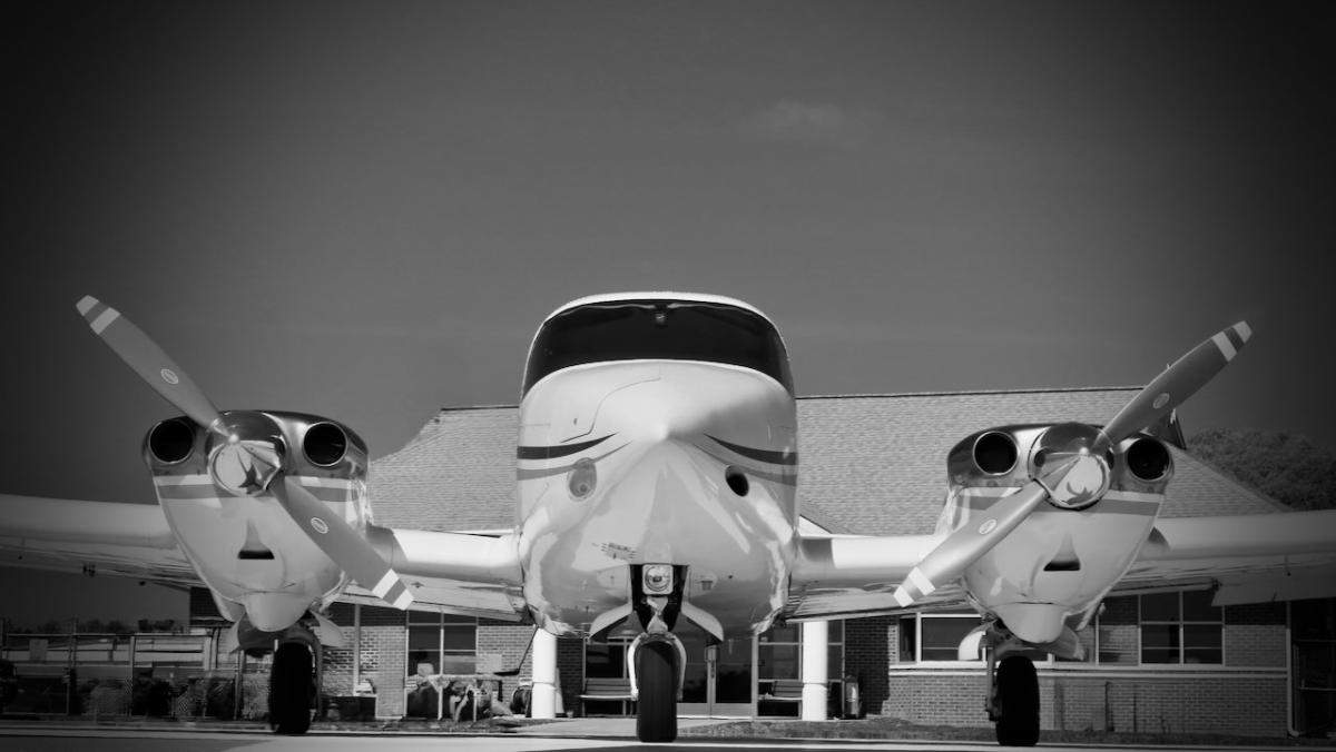1961 Piper PA-23 Apache Geronimo with 200 hp IO-360-C1C Engines Photo 4