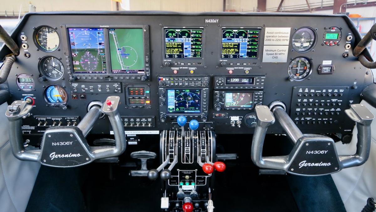 1961 Piper PA-23 Apache Geronimo with 200 hp IO-360-C1C Engines Photo 2