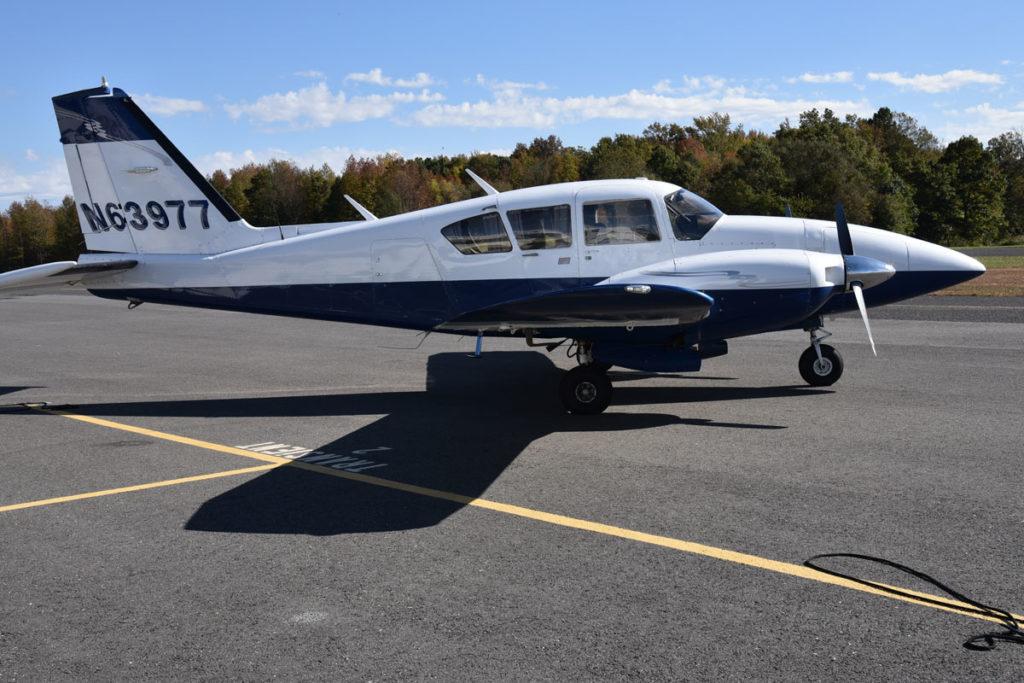 1978 Piper Aztec F Photo 2