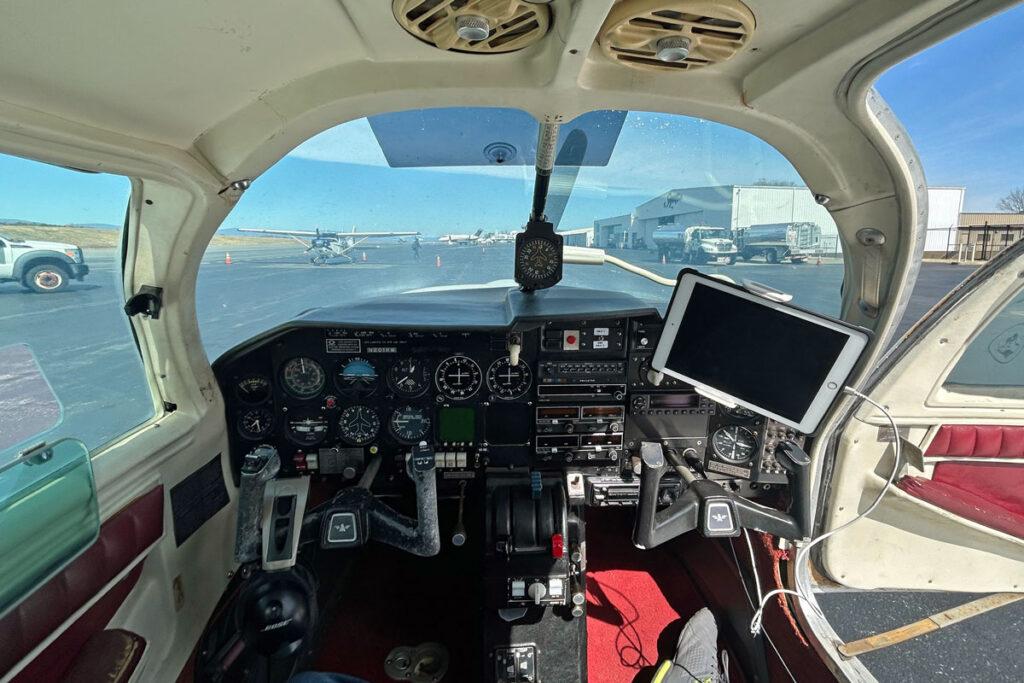 1977 Mooney M20J Photo 3