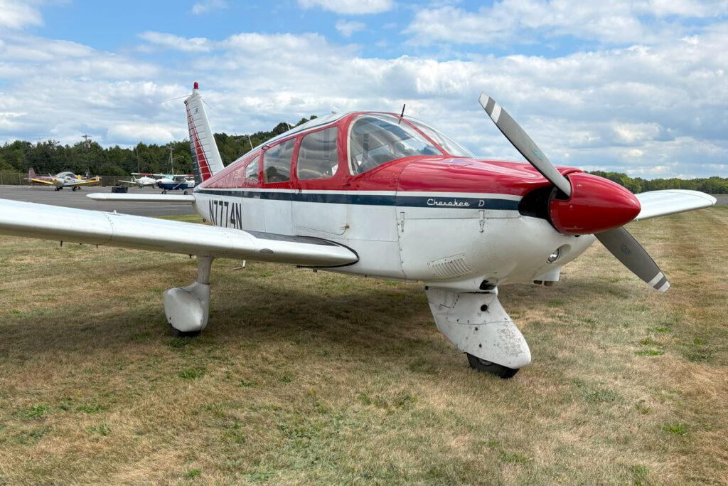 1968 Piper PA-28-180D Cherokee Photo 3
