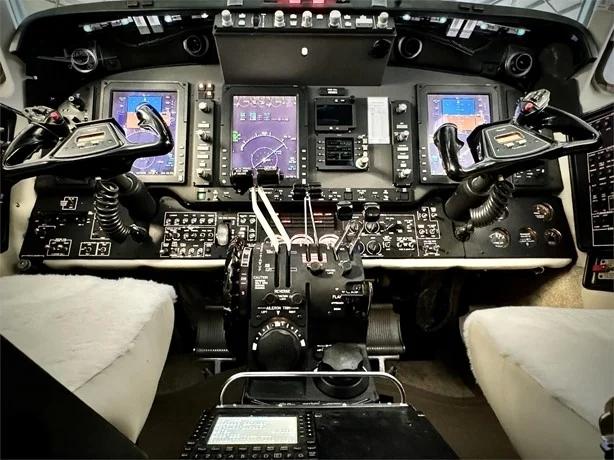 2008 BEECHCRAFT KING AIR B200GT Photo 4