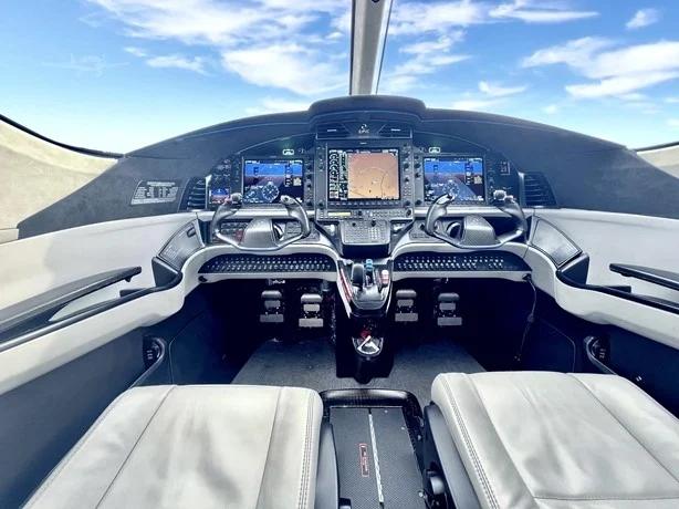 2020 EPIC E1000 Photo 3