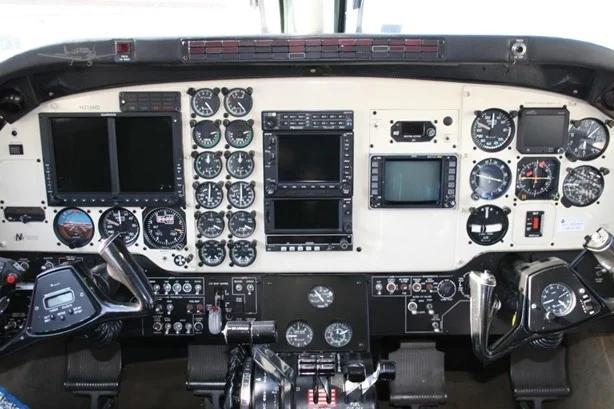 1985 BEECHCRAFT KING AIR C90A Photo 5