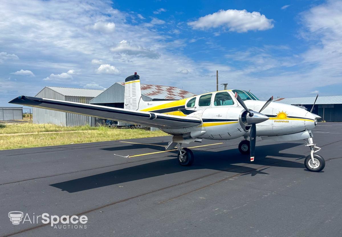 1959 Beech D50B Twin Bonanza Photo 2