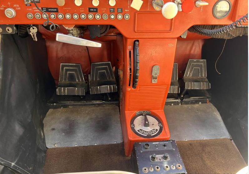 Cessna 172 Skyhawk Photo 2