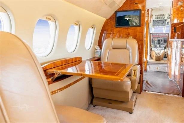 1999 DASSAULT FALCON 2000 Photo 6