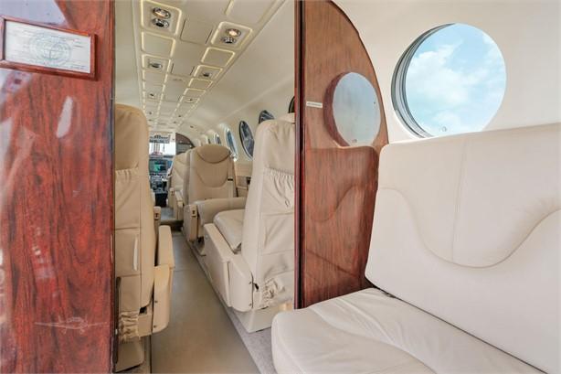 2000 BEECHCRAFT KING AIR 350 Photo 6