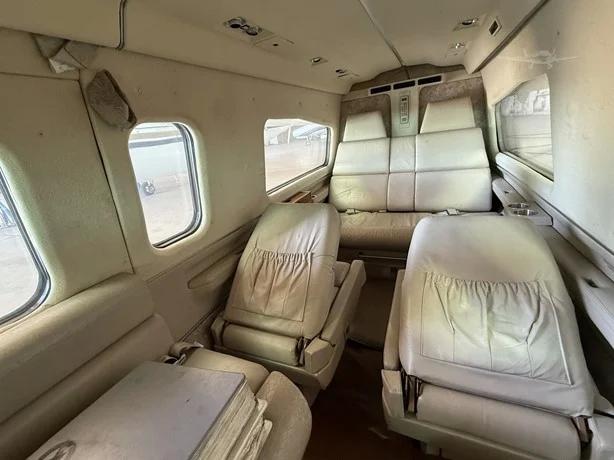1975 COMMANDER 690A Photo 3