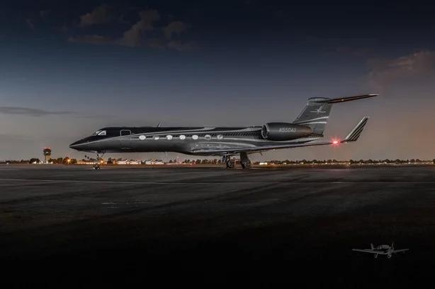 2011 GULFSTREAM G550 Photo 2