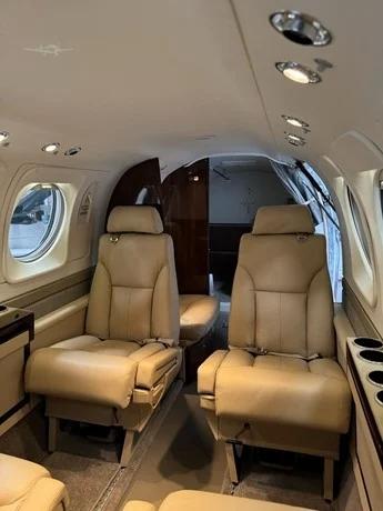 2003 BEECHCRAFT KING AIR C90B Photo 3