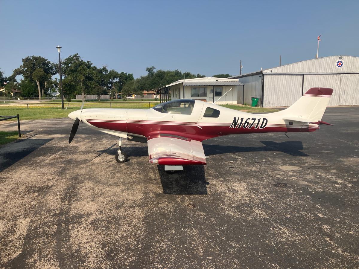 2002 Lancair 320 Photo 2