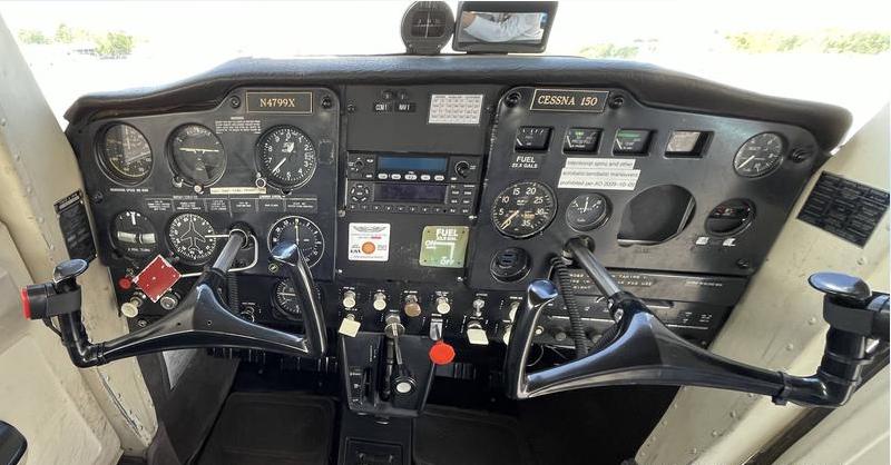 Cessna 150G Photo 4