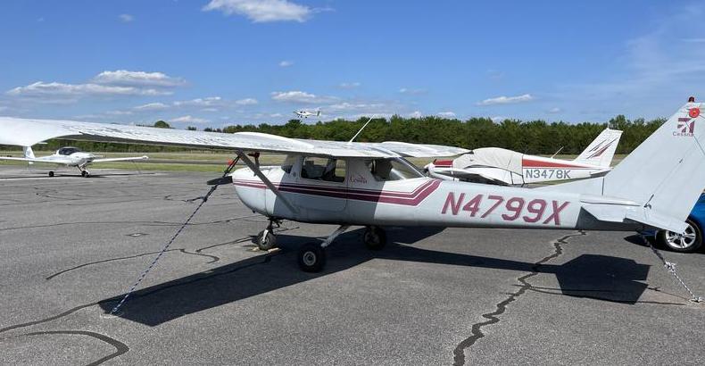 Cessna 150G Photo 4