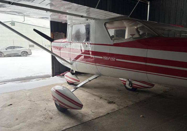 Cessna 150E Photo 6