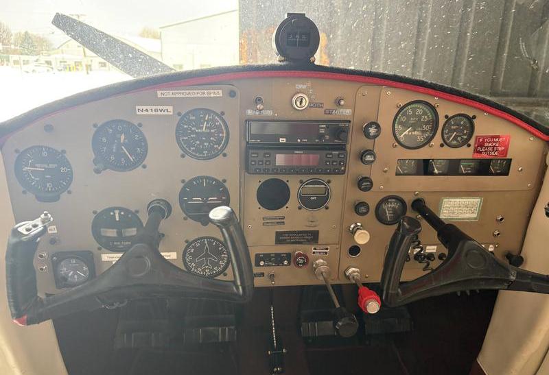 Cessna 150E Photo 7