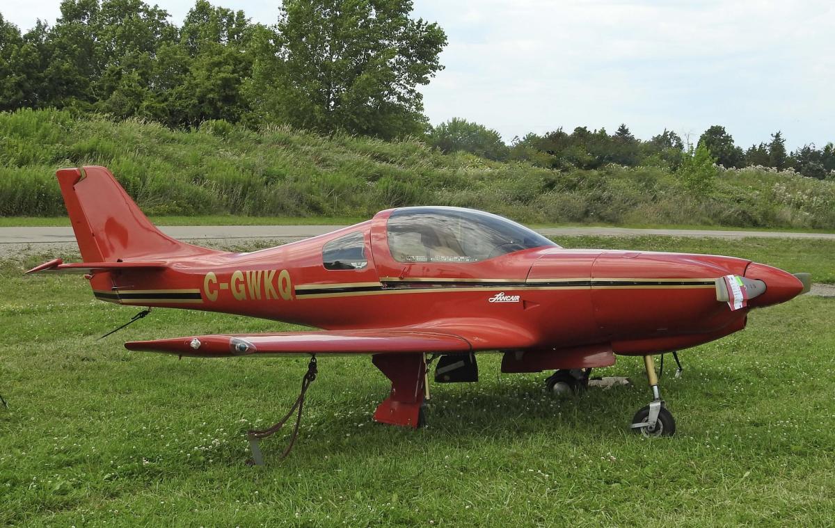 1989 Lancair 320 Photo 2