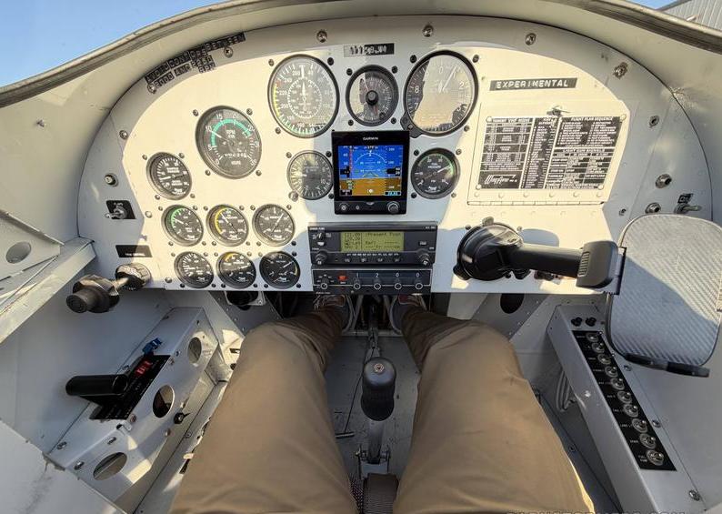 2001 Vans RV-8 Photo 4