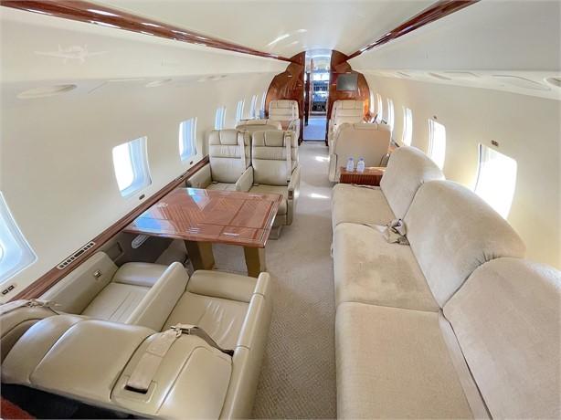 2001 BOMBARDIER GLOBAL EXPRESS Photo 6