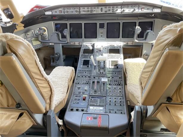 2001 BOMBARDIER GLOBAL EXPRESS Photo 3