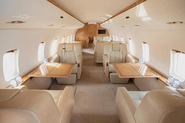 2009 BOMBARDIER CHALLENGER 850ER Photo 3