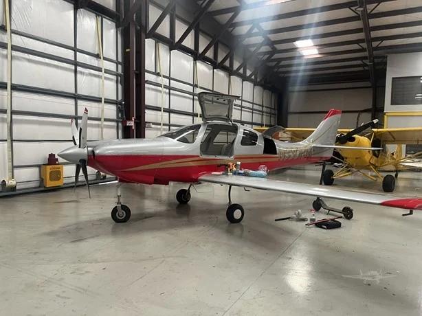1996 LANCAIR IV-P Photo 3