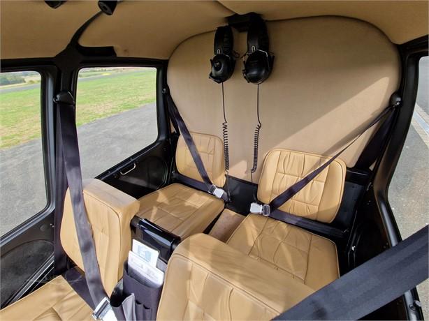 2009 ROBINSON R44 RAVEN II Photo 3