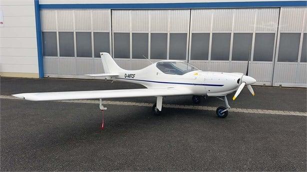 2004 AEROSPOOL WT-9 DYNAMIC Photo 2