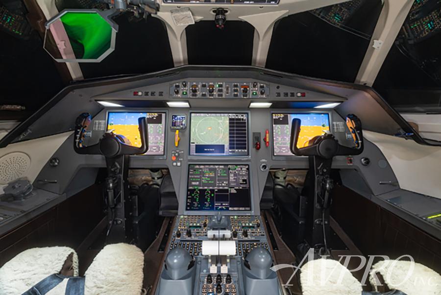 2012 Dassault Falcon 2000LX Photo 7
