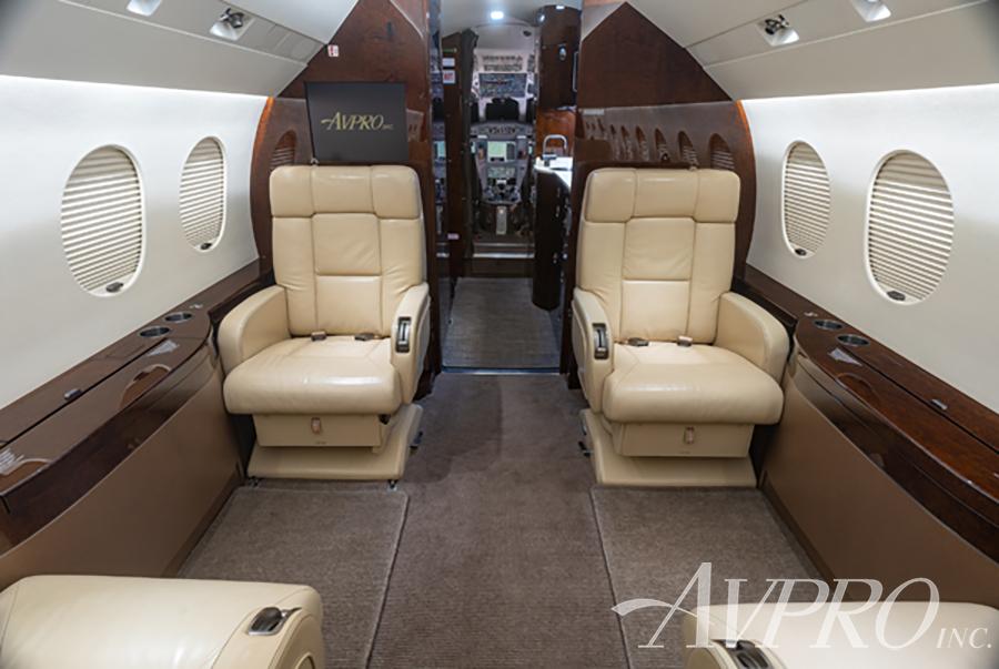 2012 Dassault Falcon 2000LX Photo 6