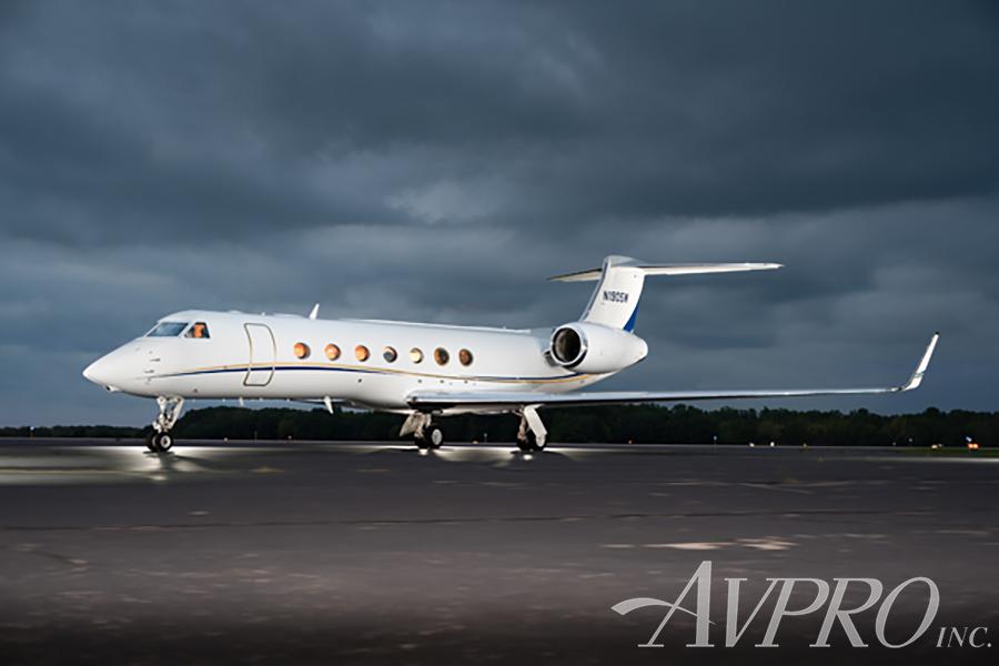 2013 Gulfstream G550 Photo 2