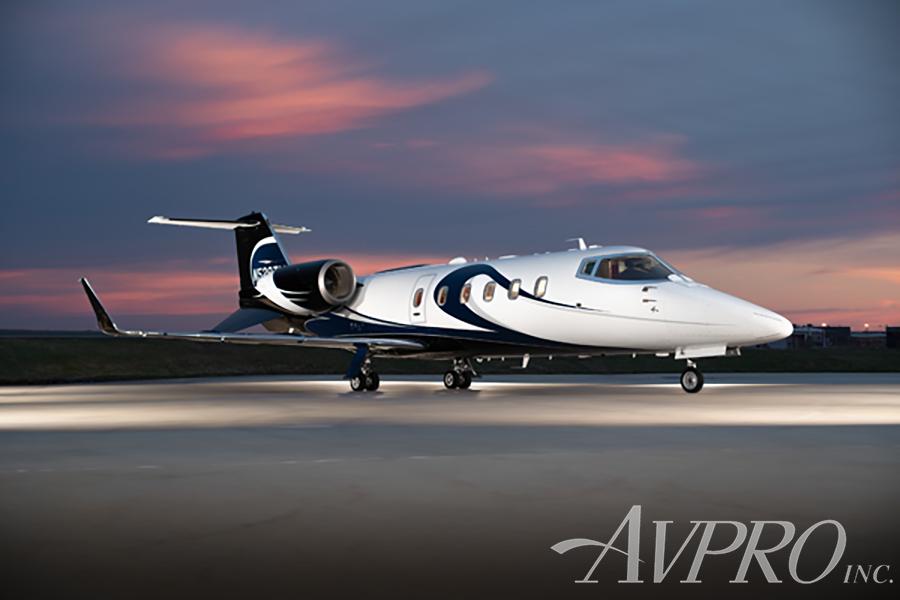 2011 Bombardier Learjet 60XR Photo 2