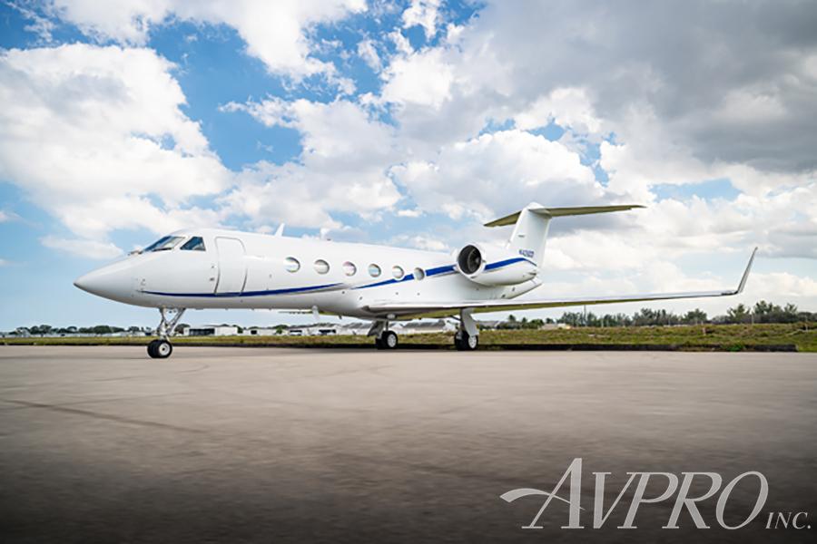 1996 Gulfstream IVSP Photo 2