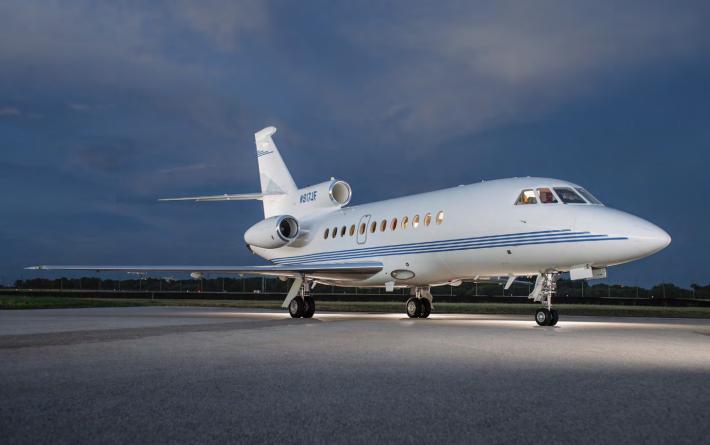 1999 Dassault Falcon 900C Photo 2