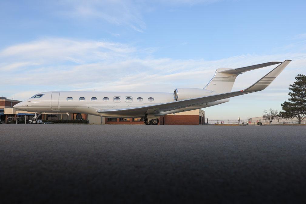 2023 Gulfstream G650ER Photo 2
