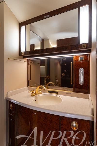 2003 Dassault Falcon 2000 Photo 5