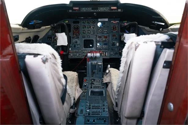 1992 LEARJET 31A Photo 4