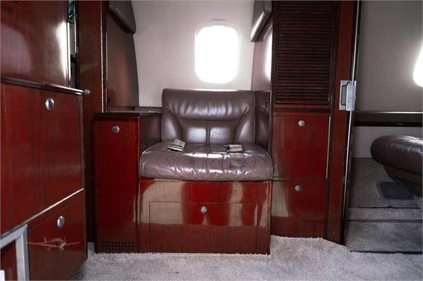 1992 LEARJET 31A Photo 2
