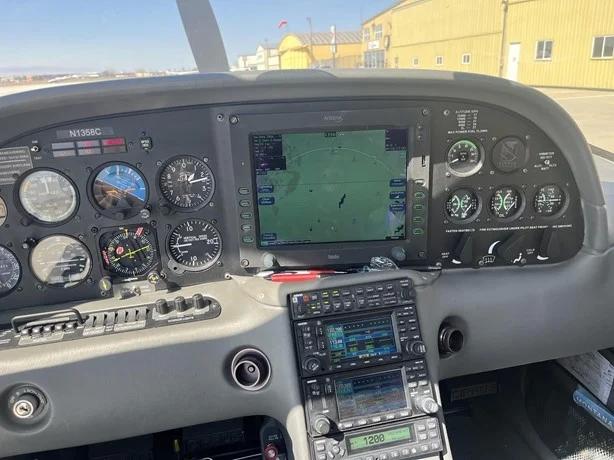 2003 CIRRUS SR22 Photo 5