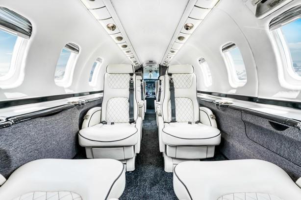 2000 LEARJET 45 Photo 4