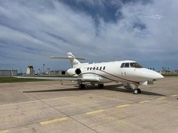 2005 HAWKER 800XPI Photo 2