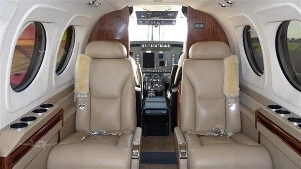 2013 BEECHCRAFT KING AIR C90GTX Photo 4