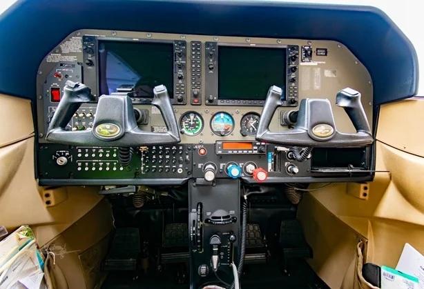 2006 CESSNA TURBO 182T SKYLANE Photo 5