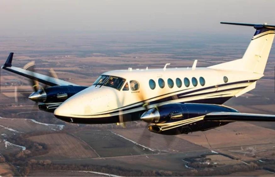 2003 BEECHCRAFT KING AIR 350 Photo 2