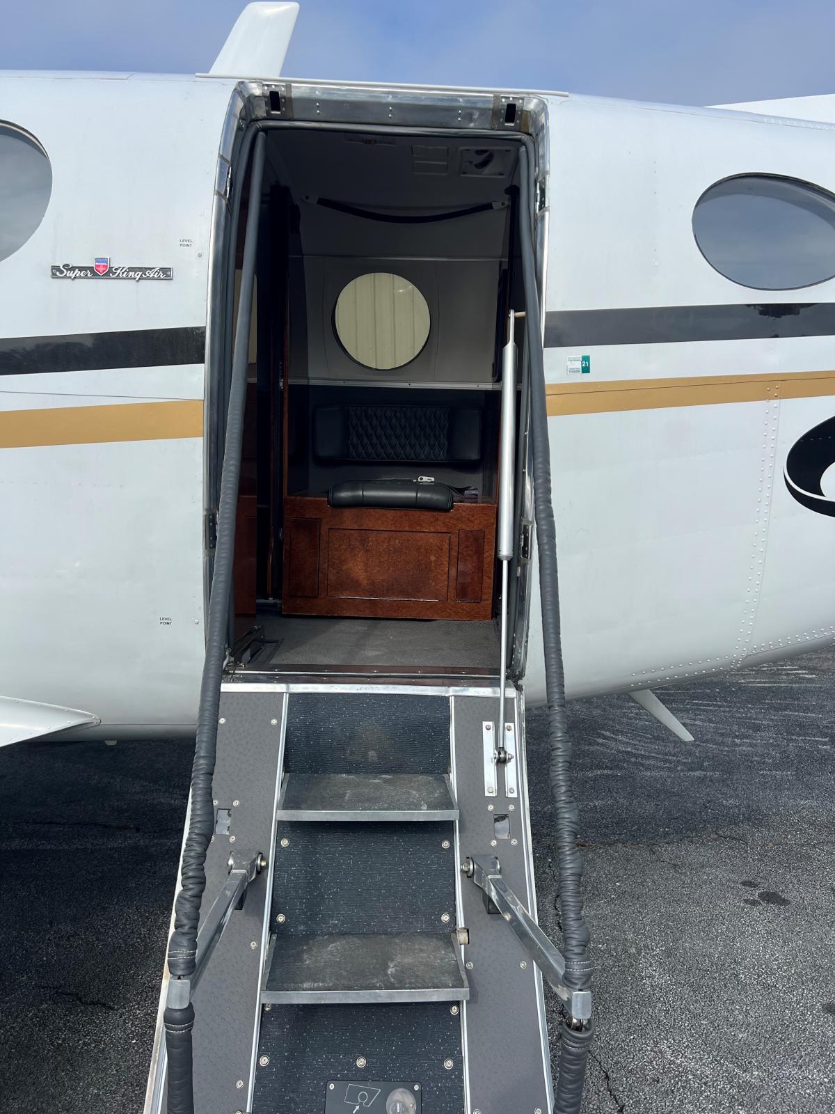 1978 Beechcraft King Air 200 Photo 3