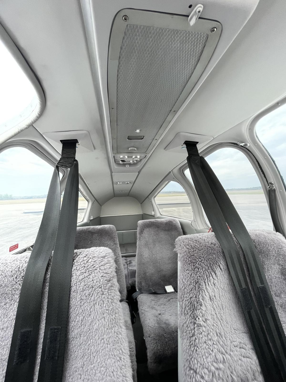 1967 Beechcraft Baron 56TC Photo 2