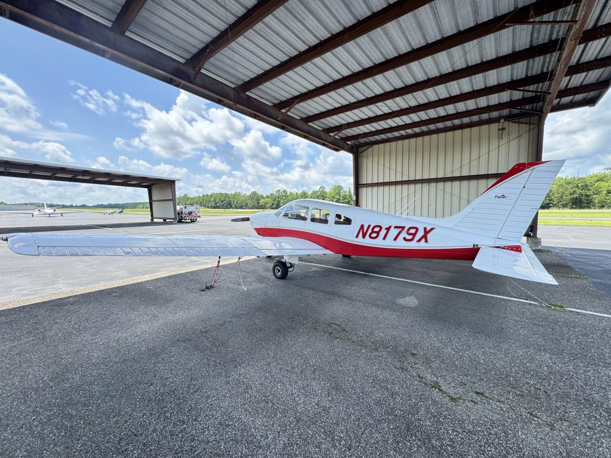 1982 Piper Archer II PA-28-181 Photo 3